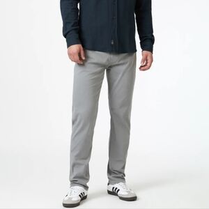 Mavi Zach Straight Leg Pants 30/32 In Grey. (D7)